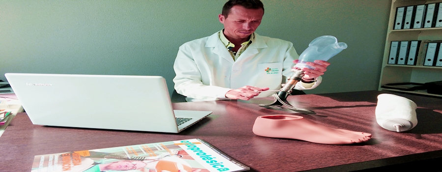 Ortopedia sillas eléctricas, andadores, grúas, corsés, camas articuladas